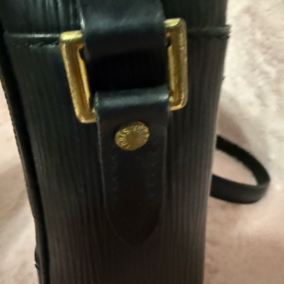 Louis Vuitton Black Trocadero Crossbody Bag - Picture 3 of 13